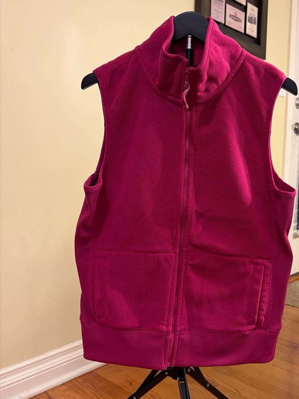 Old Navy Sleeveless Fleece Vest - Magenta